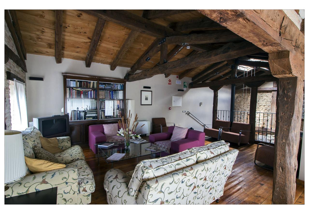 Posada La Casona De Valbuena Valbuena De Duero Exteriér fotografie