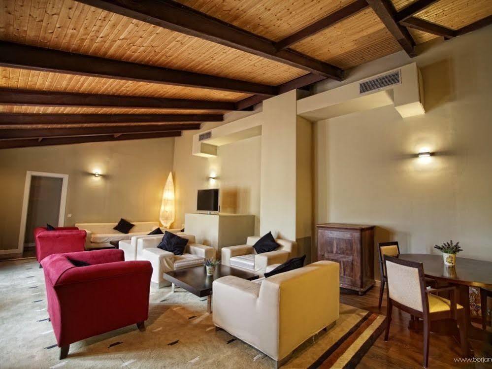 Posada La Casona De Valbuena Valbuena De Duero Exteriér fotografie